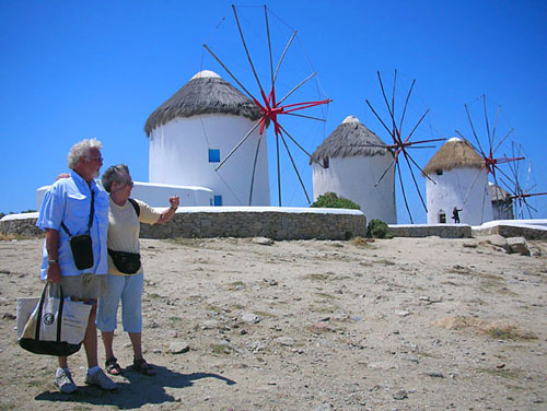 07 Gunter and Helga, Windmills of Mykonos